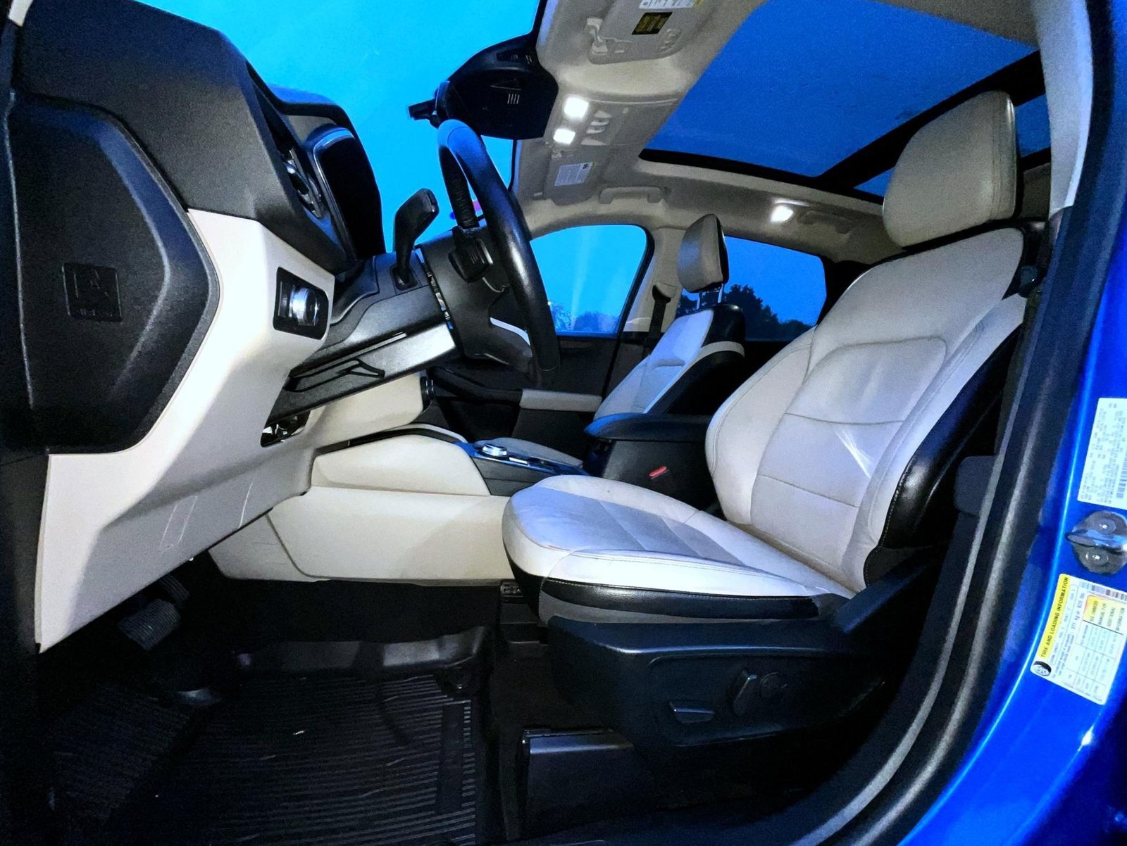 Used 2020 Blue Ford Titanium image 11