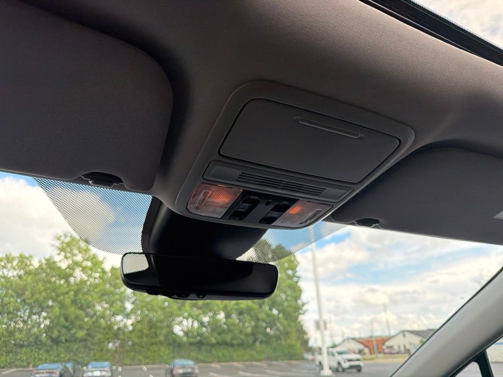 2024 Honda Odyssey EX-L - Photo 14