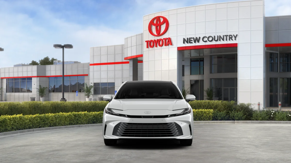 New 2026 Wind Chill Pearl Toyota XLE image 17