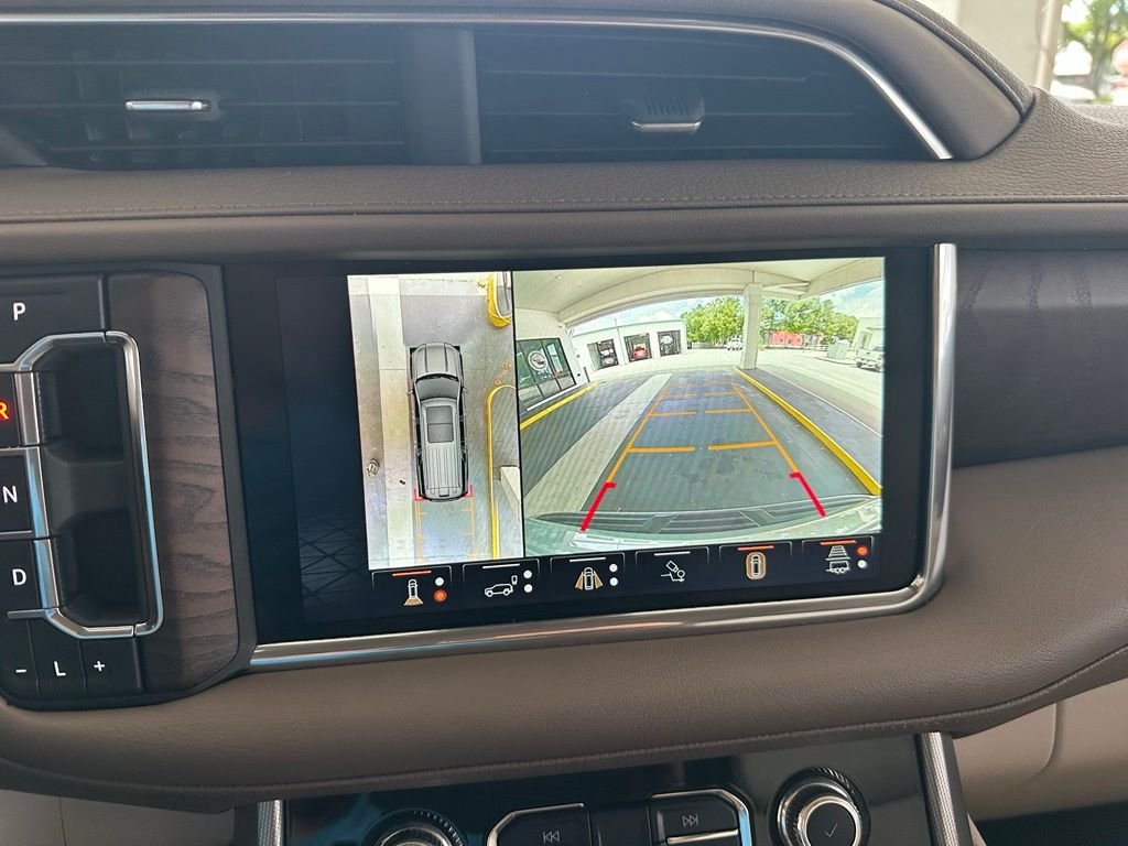 Used 2023 Silver GMC Denali image 27