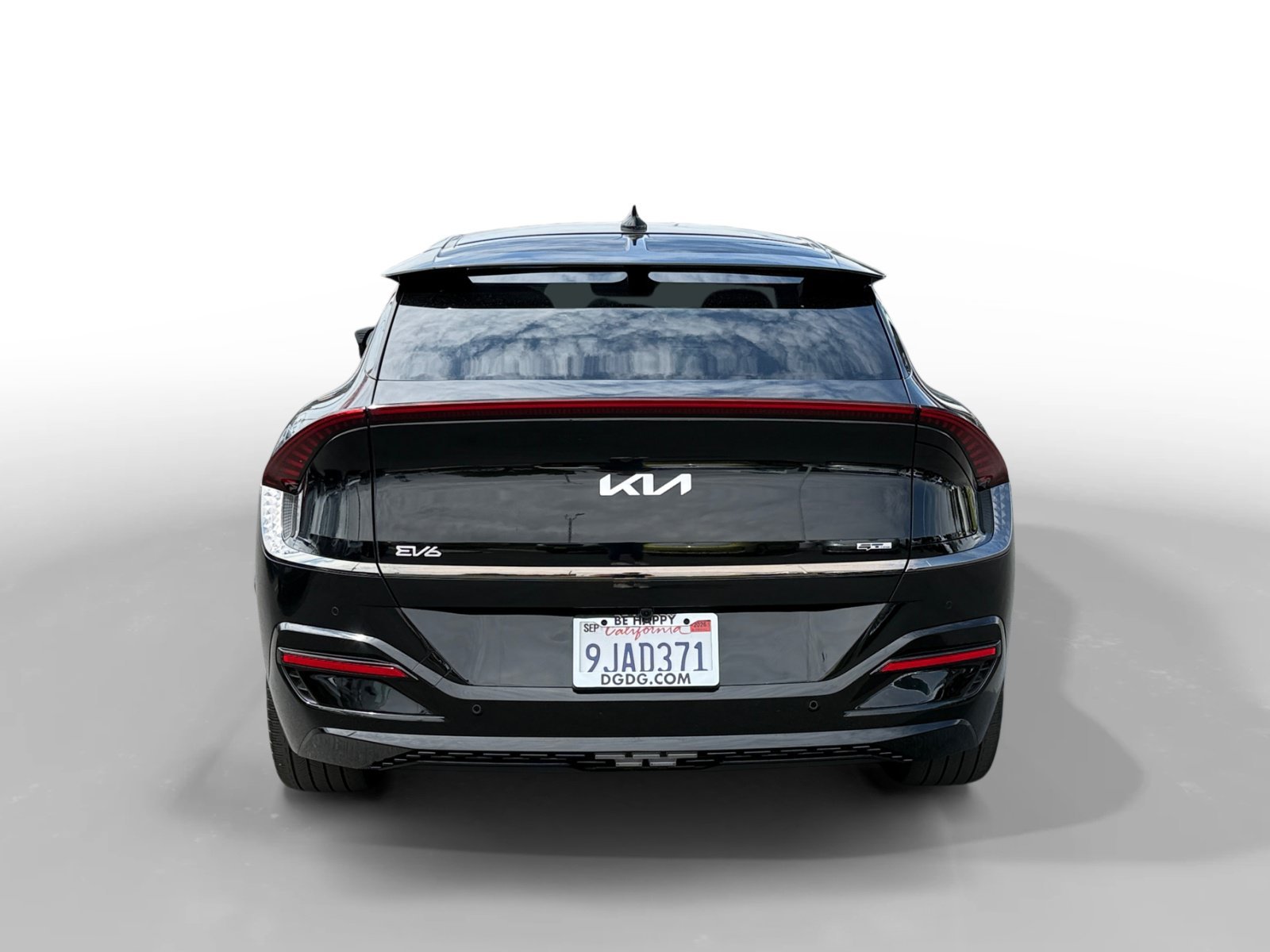 Used 2023 Aurora Black Kia GT-Line image 4