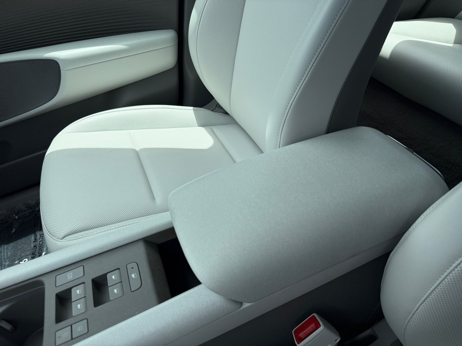 Certified Used 2023 Silver Hyundai Limited image 14