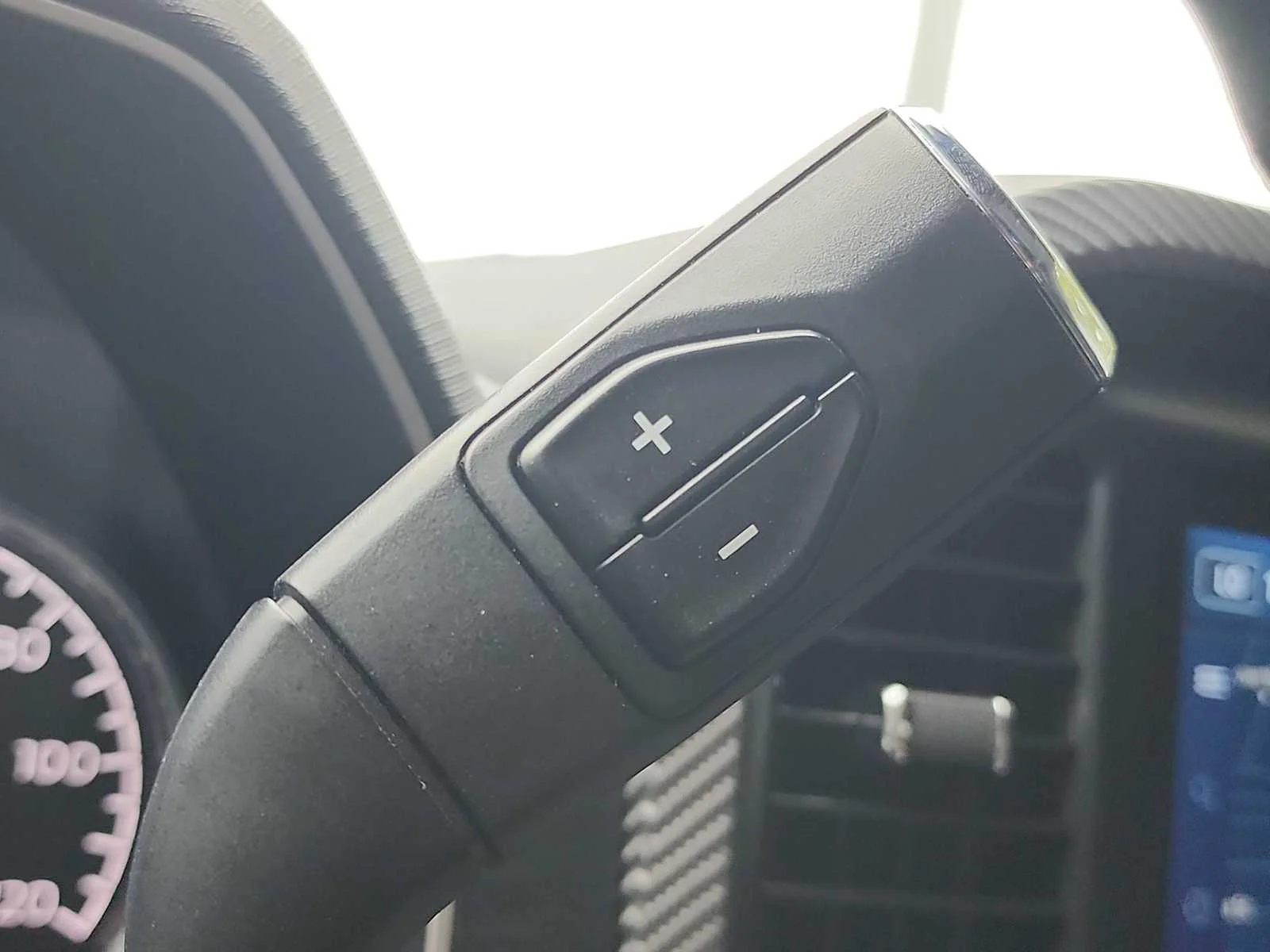 Used 2023 Area 51 Blue Ford XLT image 15