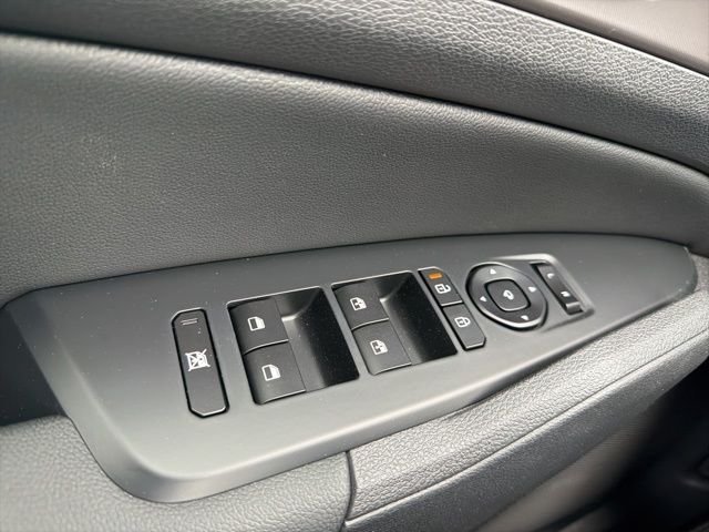 New 2026 Snow White Pearl Kia SX Prestige image 24