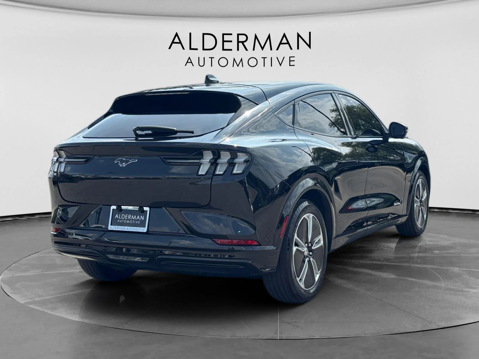 Used 2023 Shadow Black Ford Premium image 5