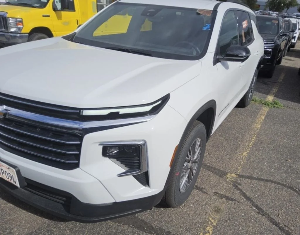 Used 2026 White Chevrolet LT image 5