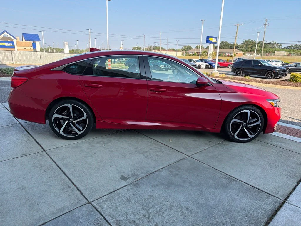 Used 2018 Red Honda Sport image 7