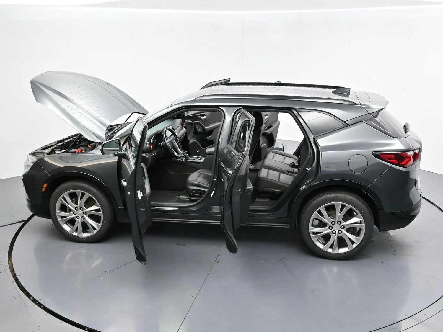 Used 2020 NIGHTFALL GRAY METALLIC Chevrolet RS image 39
