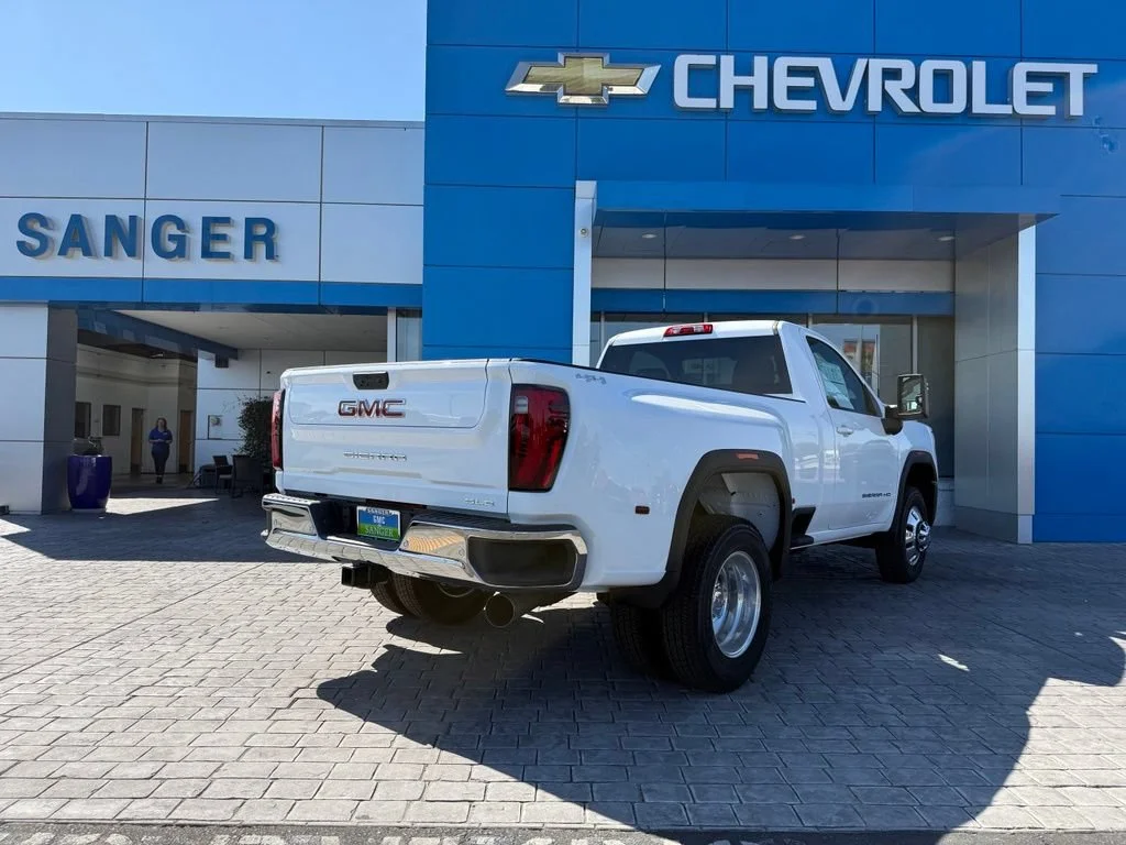 New 2026 Summit White GMC SLE DRW image 8