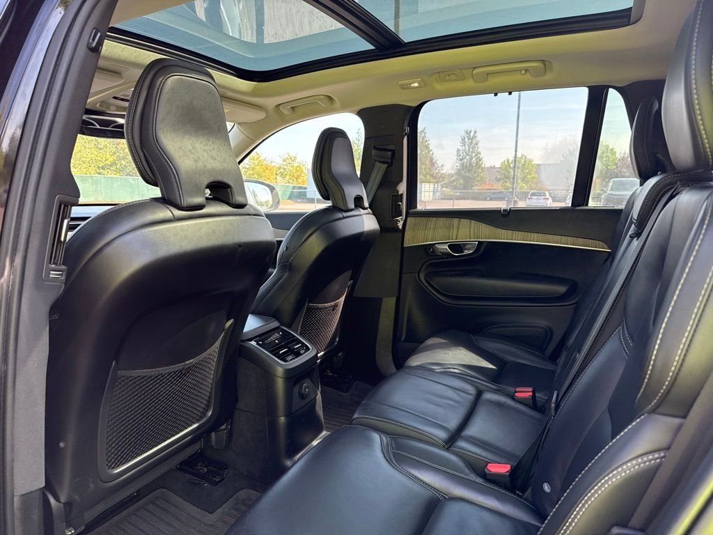 Used 2024 Onyx Black Metallic Volvo Ultimate image 20