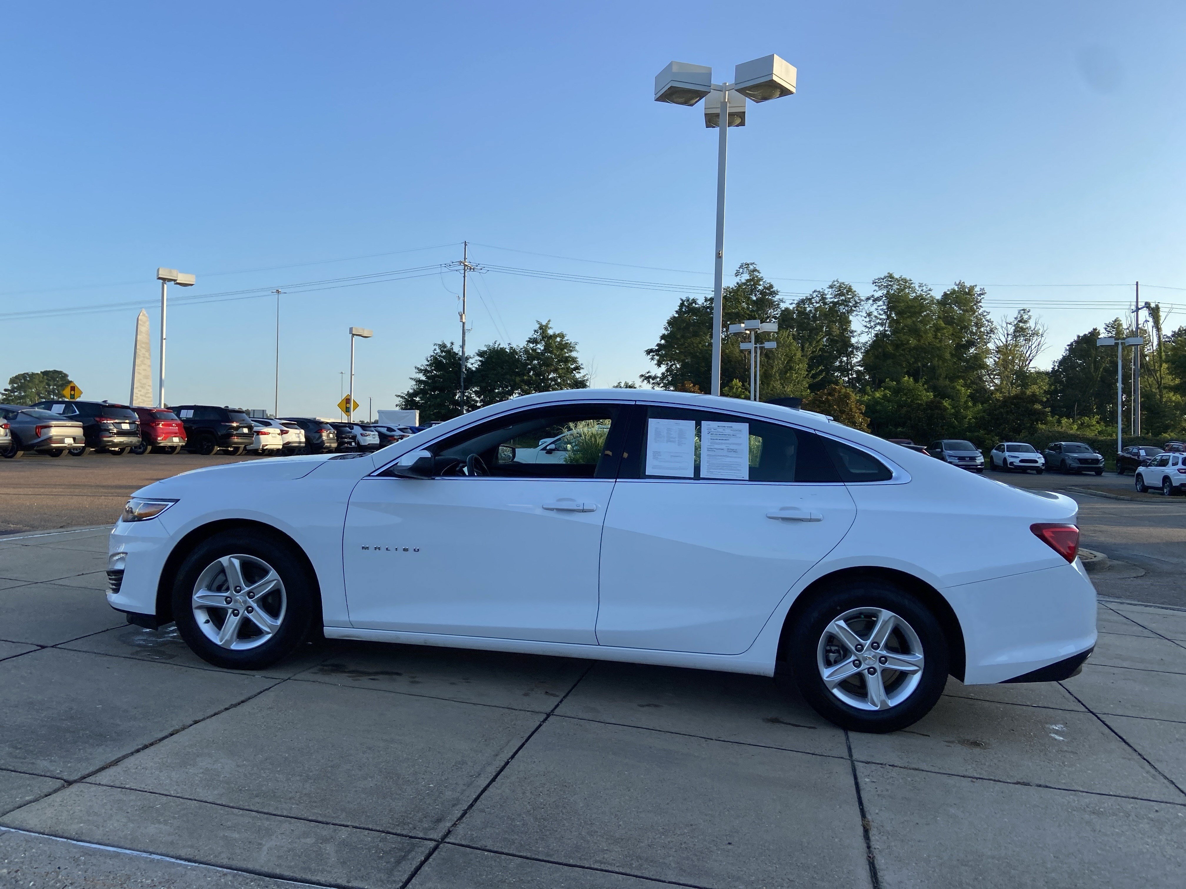 Used 2024 Summit White Chevrolet LS image 7