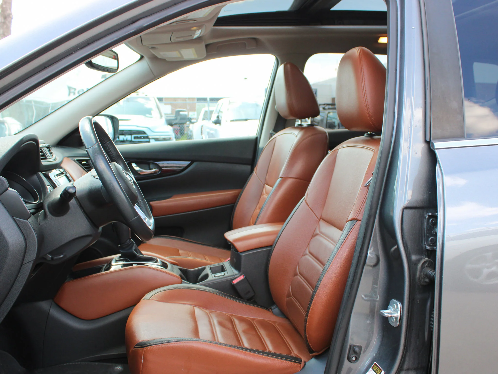 Used 2017 Grey Nissan SL * BOSE | Adaptive Cruise | Brown Heated Leather | Navigation | Remote Start | Panoramic Sunroof image 2