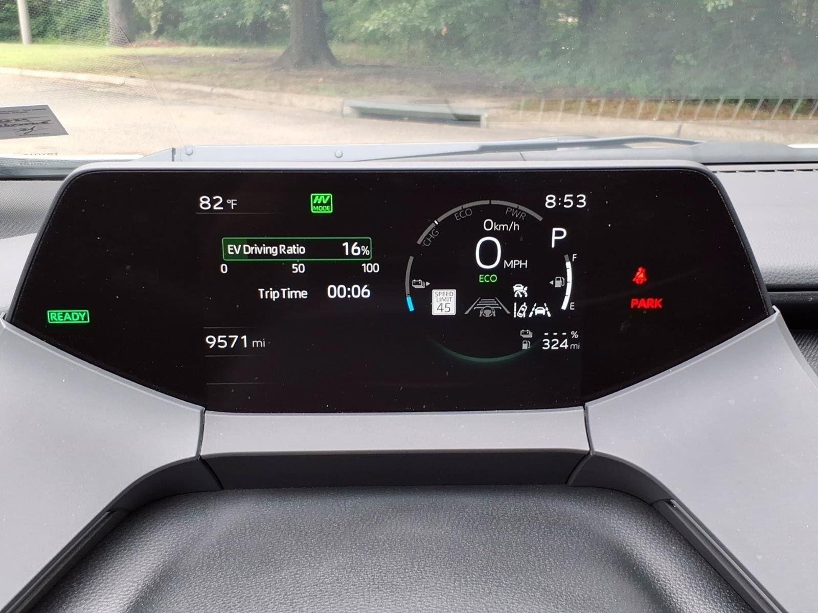 Used 2024 Wind Chill Pearl Toyota SE image 17