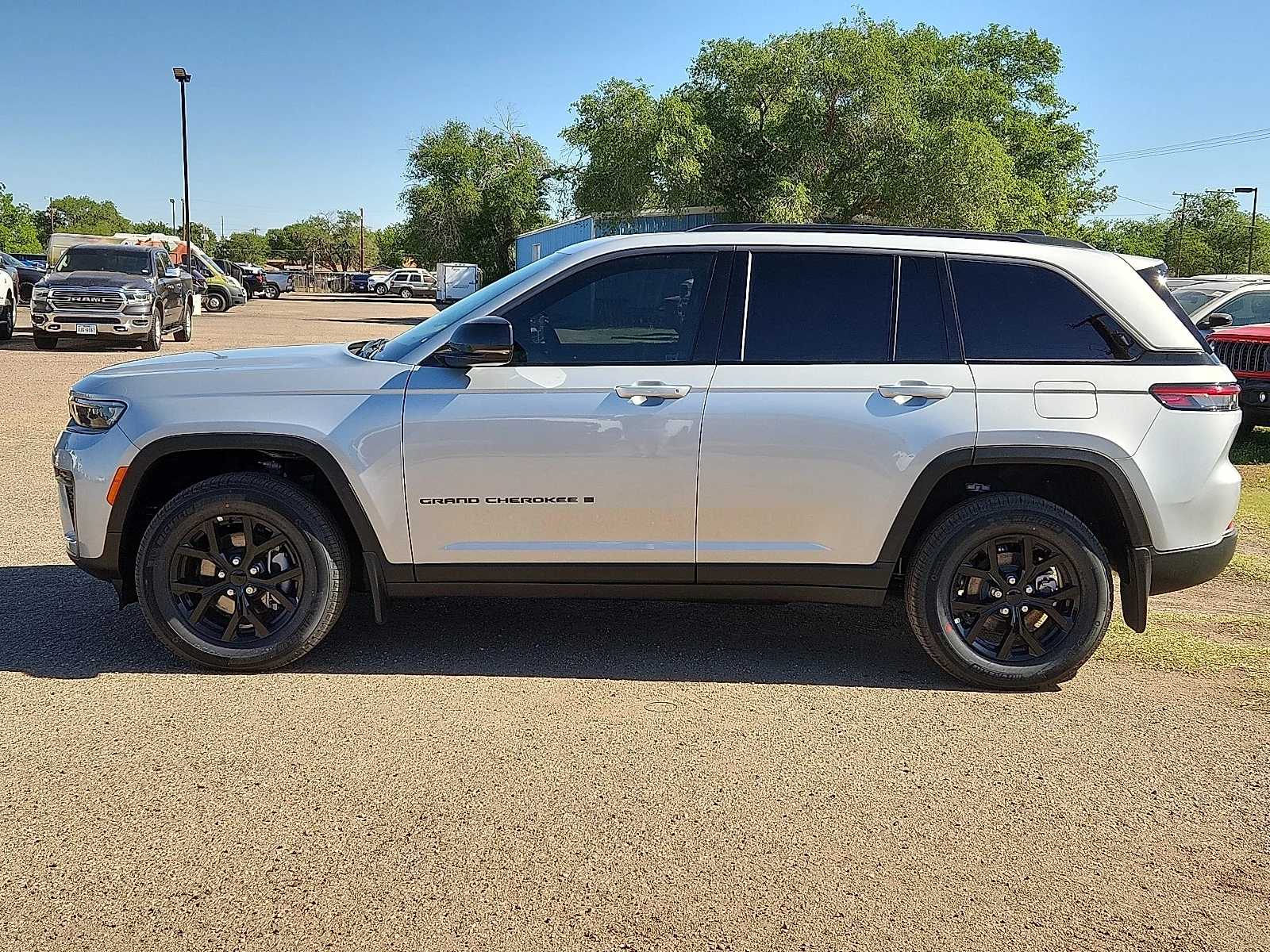 New 2026 Silver Jeep LAREDO ALTITUDE 4X4 image 2