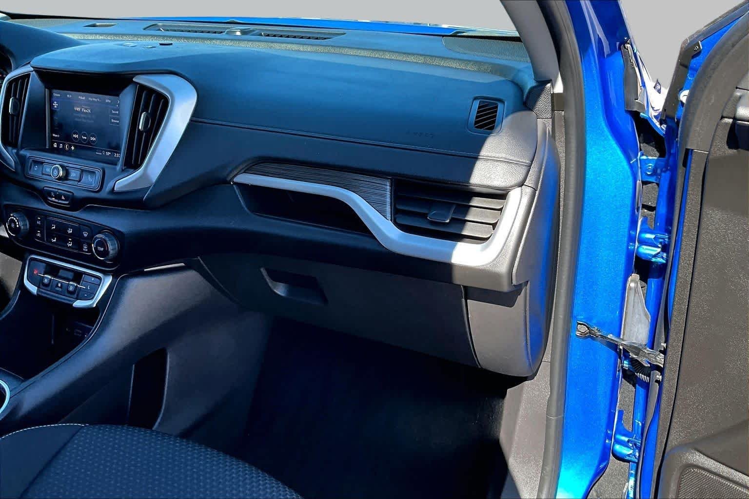 Used 2024 Riptide Metallic GMC SLE image 19