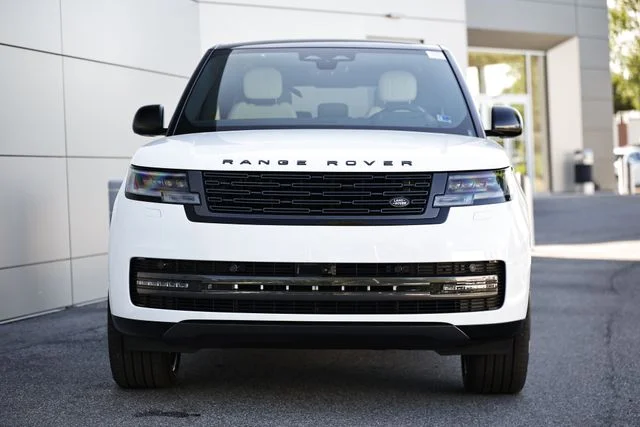 New 2026 Fuji White Land Rover SE 7 Seats image 16