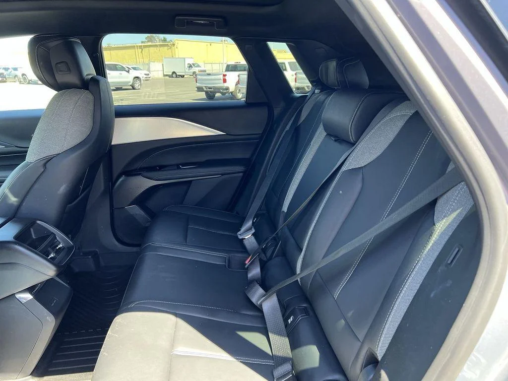 2024 Cadillac LYRIQ Tech - Photo 27