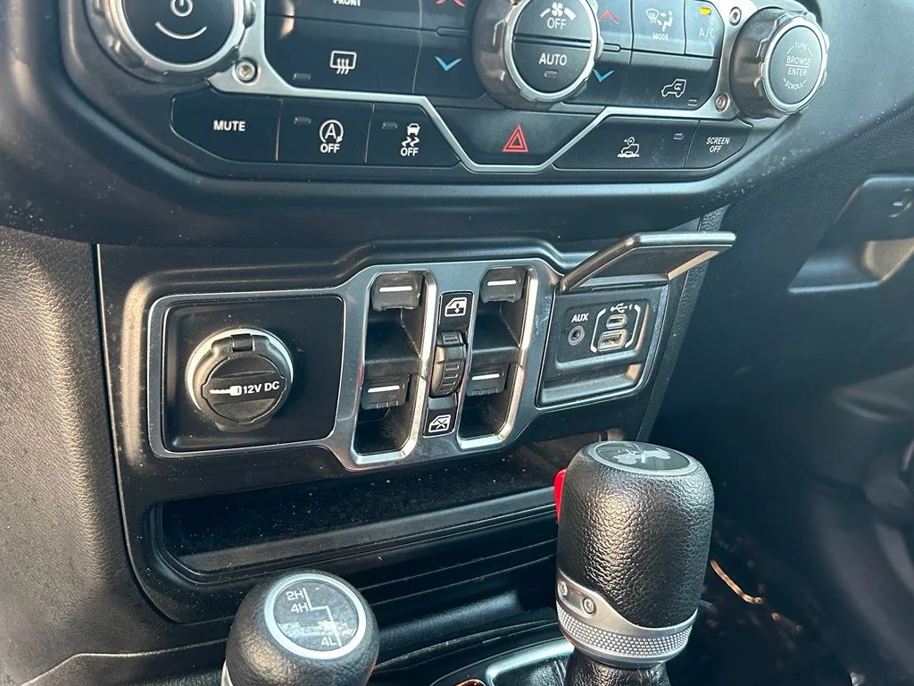 Used 2021 Gray Jeep Unlimited Sport image 20