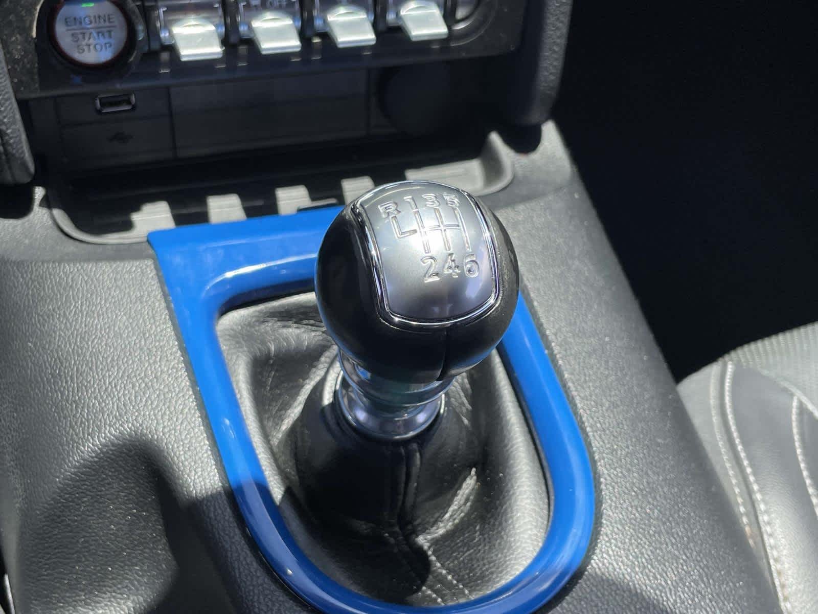 Used 2018 Lightning Blue Metallic Ford GT Premium image 32