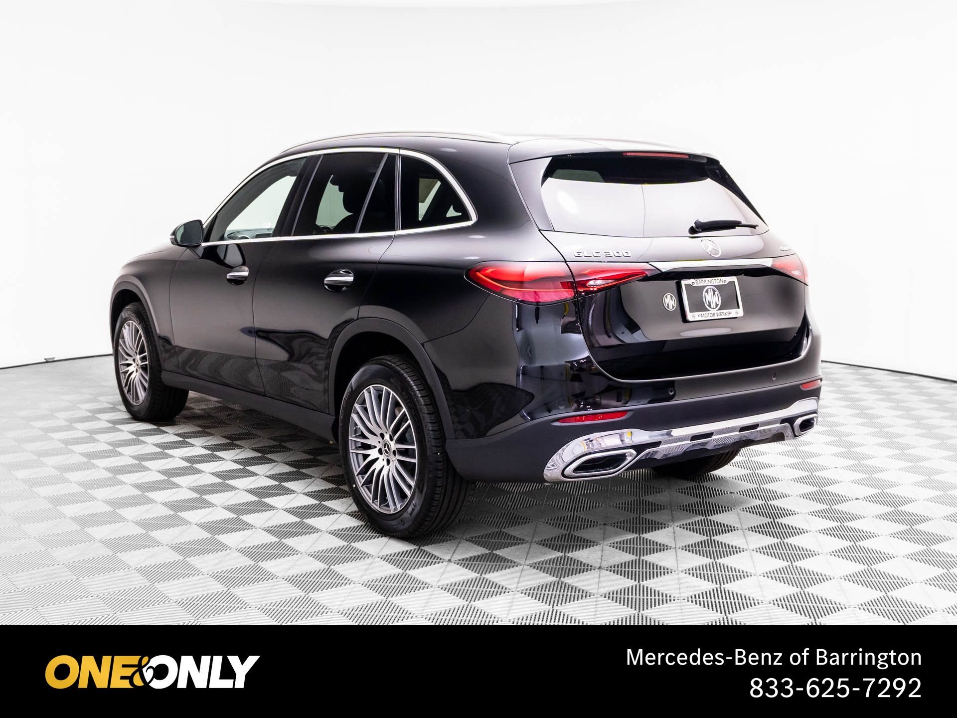 New 2026 Black Mercedes-Benz GLC 300 image 3