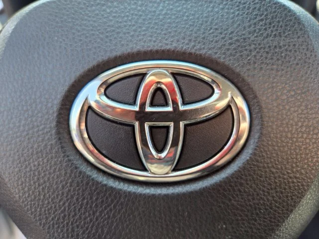Used 2025 Ice Toyota XLE image 32