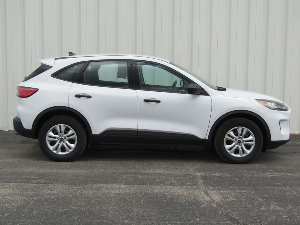 Used 2022 White Ford S image 2