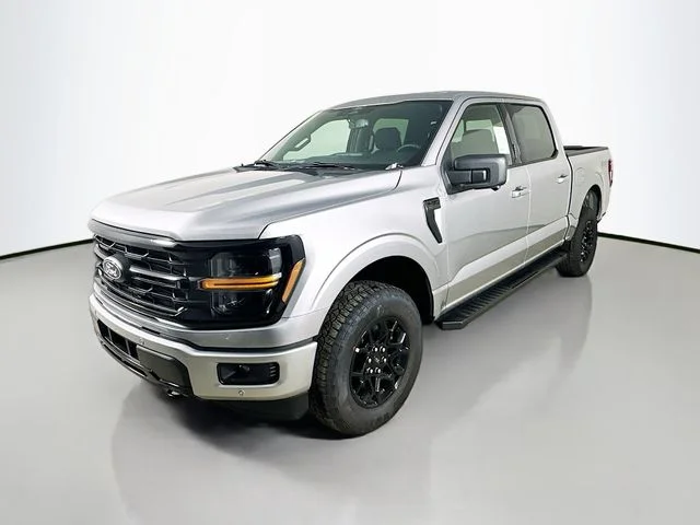 New 2026 Iconic Silver Metallic Ford XLT image 3