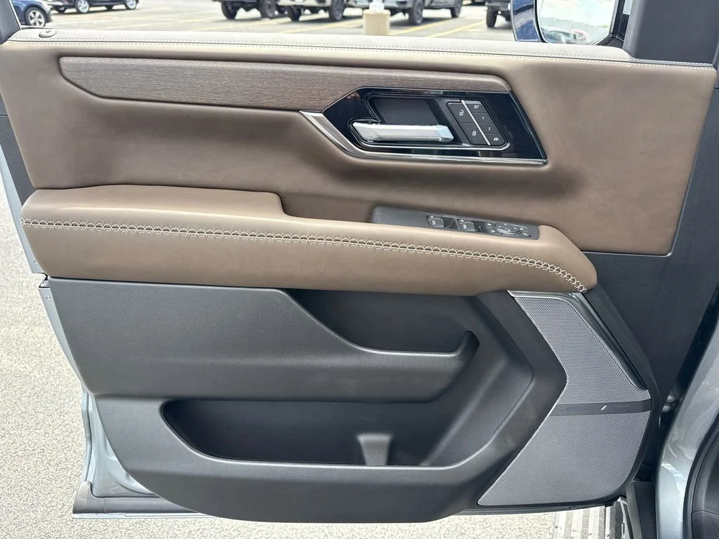 2026 GMC Yukon XL Denali Ultimate - Photo 16