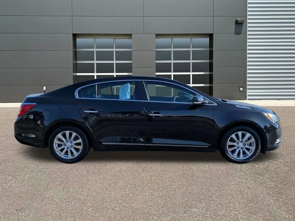 Used 2016 Ebony Twilight Metallic Buick Leather image 4