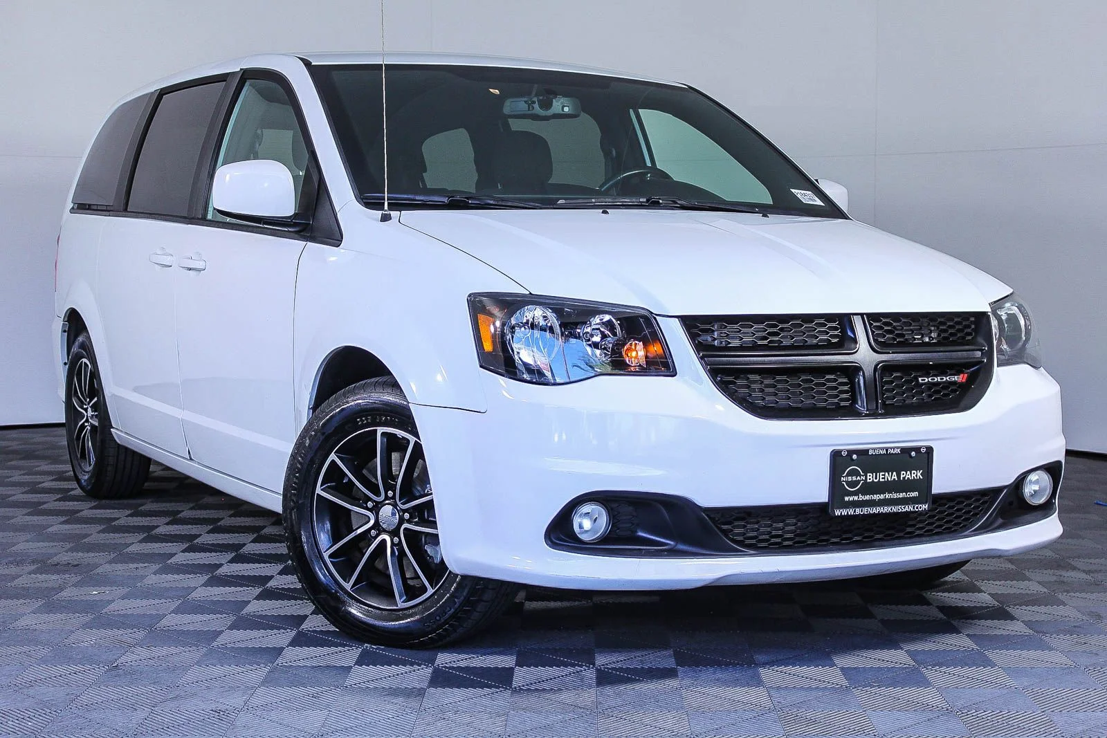 2018 Dodge Grand Caravan SE Plus's photo