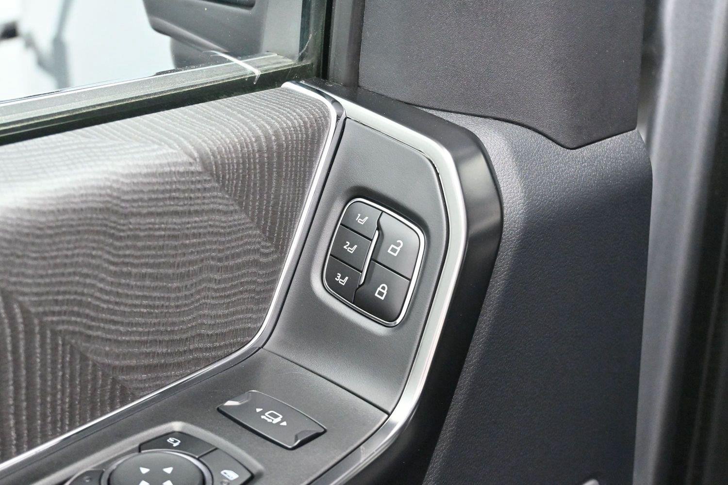 Used 2023 Iconic Silver Metallic Ford XL image 10