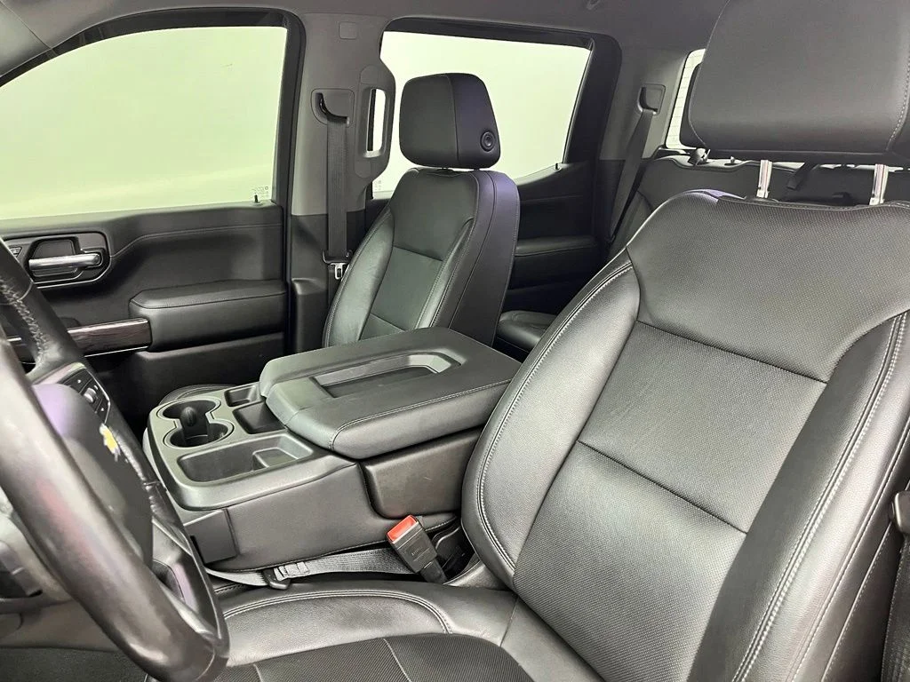 Used 2019 Black Chevrolet LTZ image 19