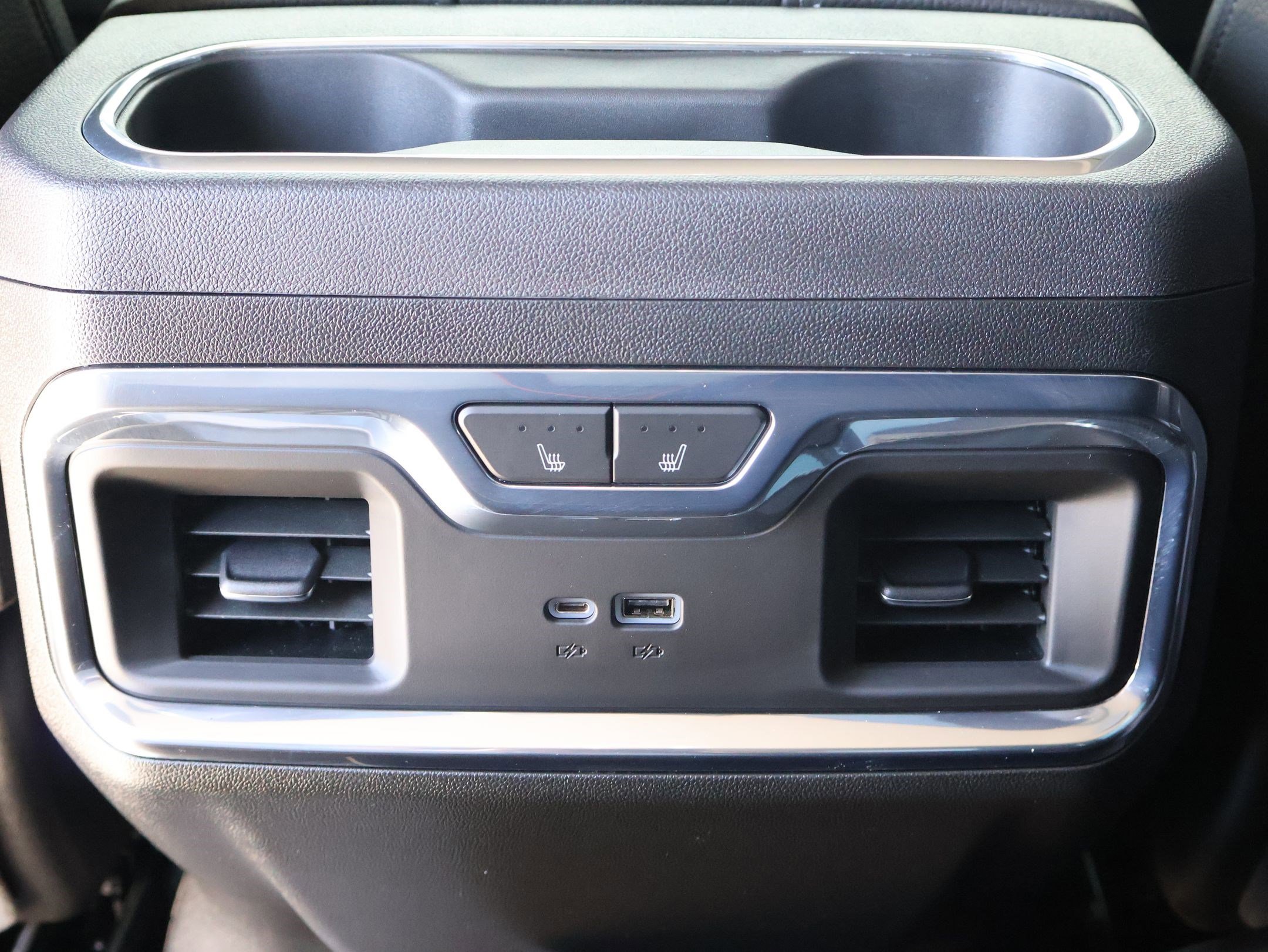Used 2023 Onyx Black GMC Denali image 24