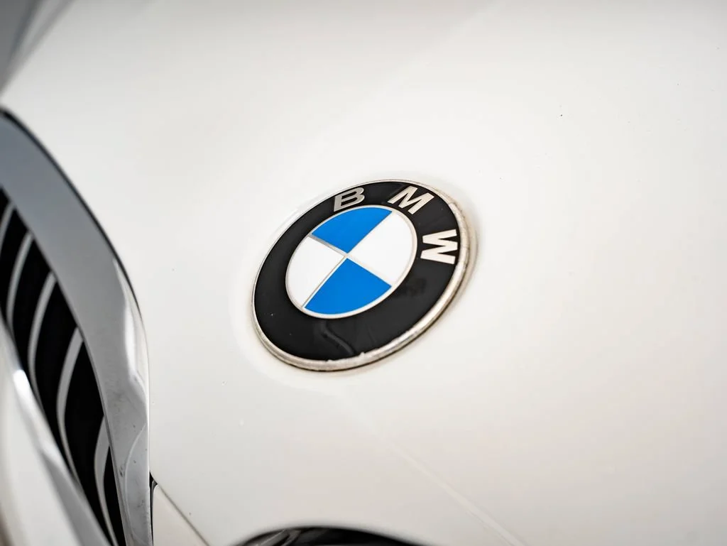 Used 2019 Alpine White BMW xDrive30i image 3