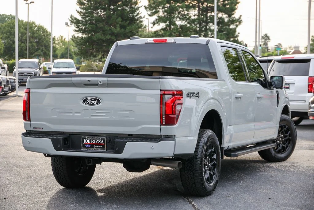 Used 2026 White Ford Lariat image 10