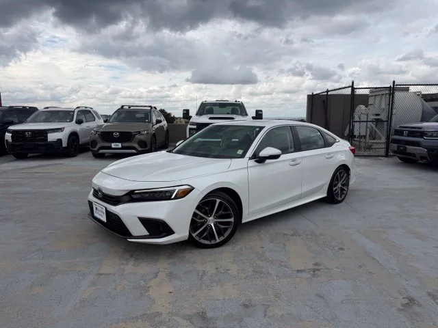 Used 2024 White Honda Touring image 1