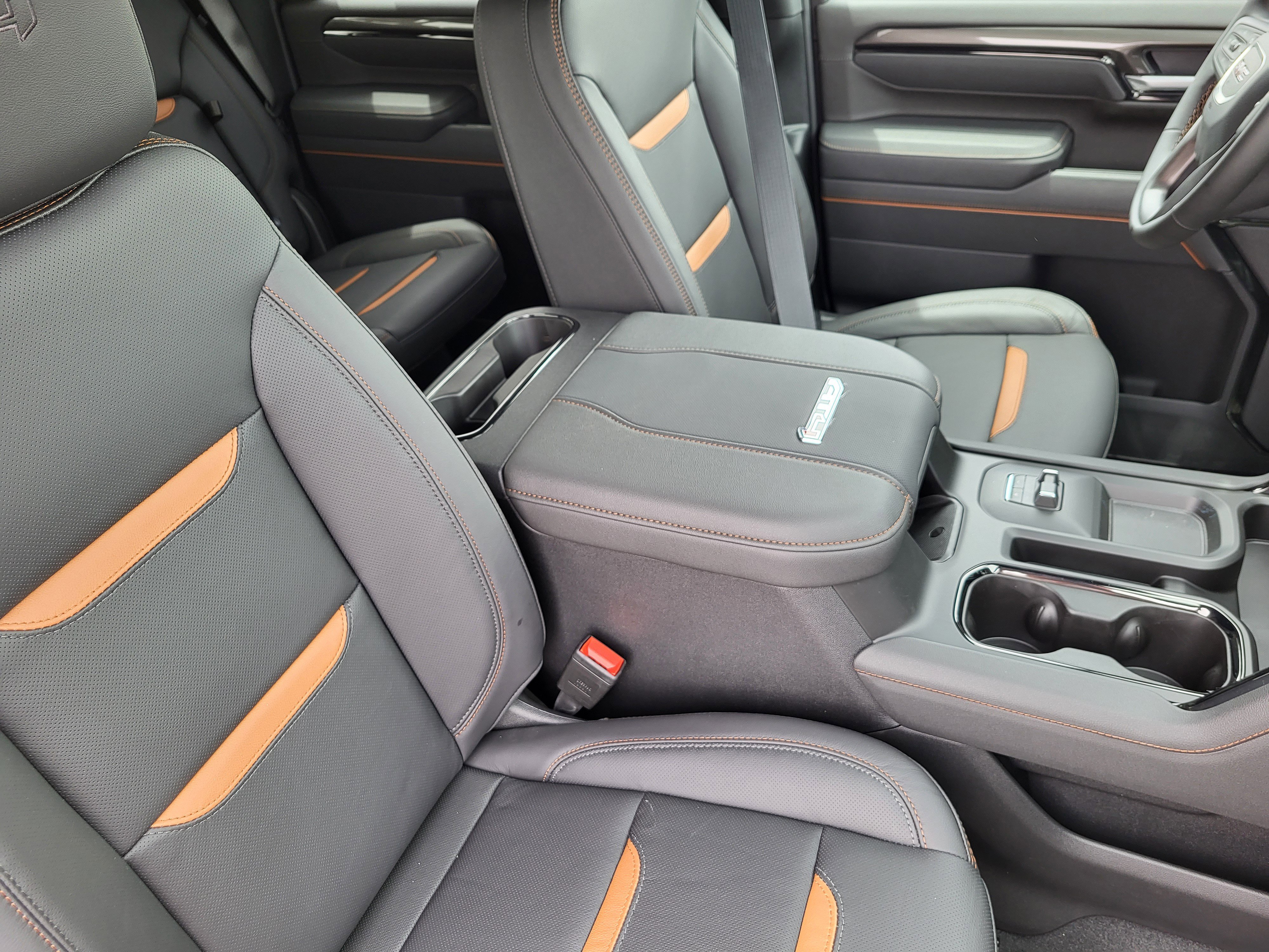 2026 GMC Sierra 3500HD AT4 - Photo 13