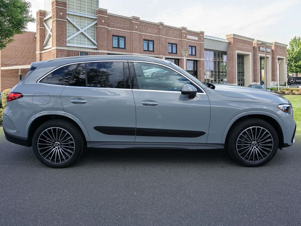 2025 Mercedes-Benz GLC Base - Photo 6