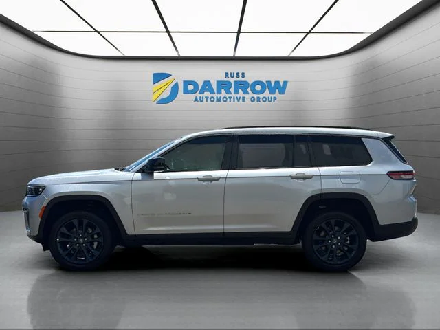 New 2026 Silver Zynith Exterior Paint Jeep Limited image 2