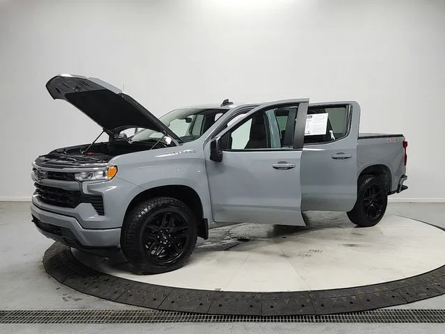 Used 2024 Gray Chevrolet RST image 11