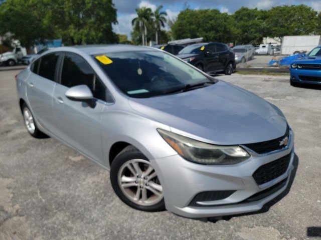 2017 Chevrolet Cruze LT Auto's photo