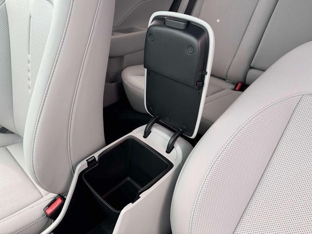 New 2026 Gray Hyundai SEL Premium image 19