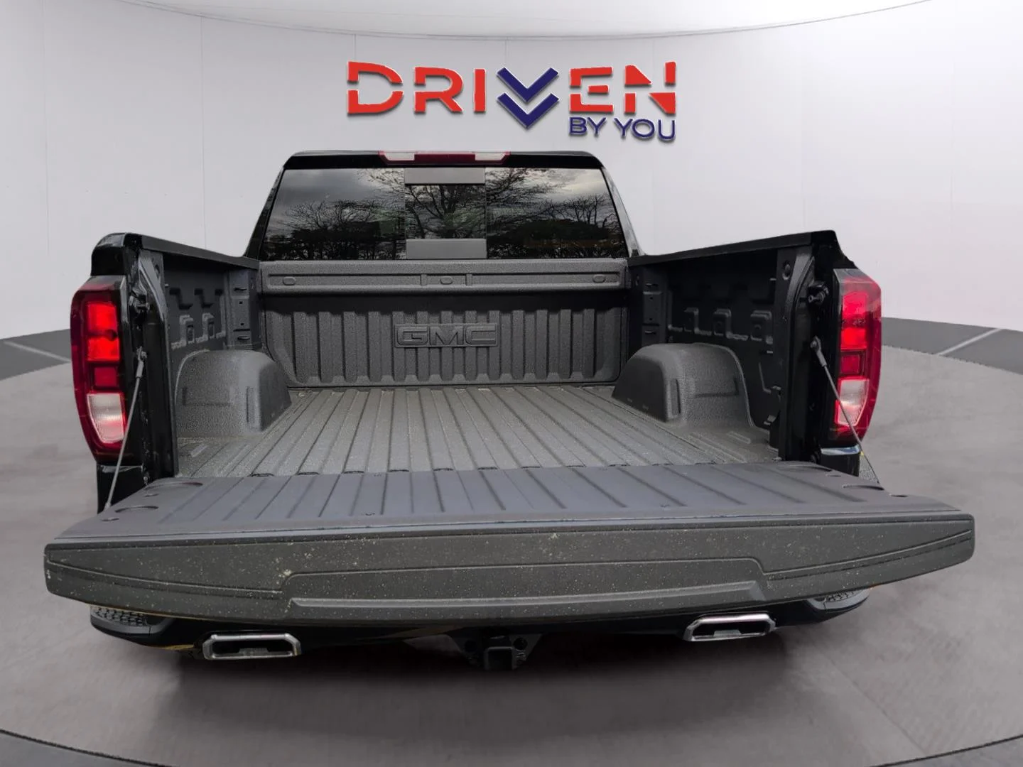 New 2026 Onyx Black GMC Elevation image 9