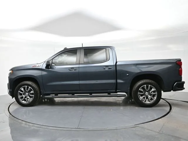 Used 2020 SHADOW GRAY METALLIC Chevrolet RST image 4