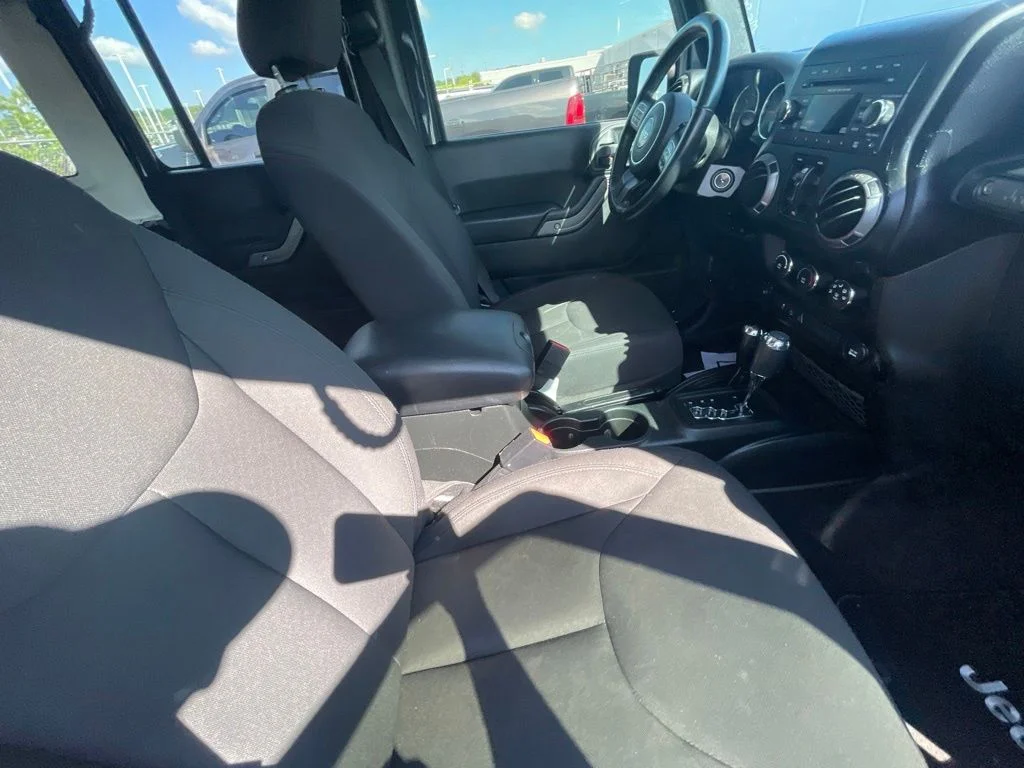 Used 2018 Black Jeep Unlimited Sport image 14