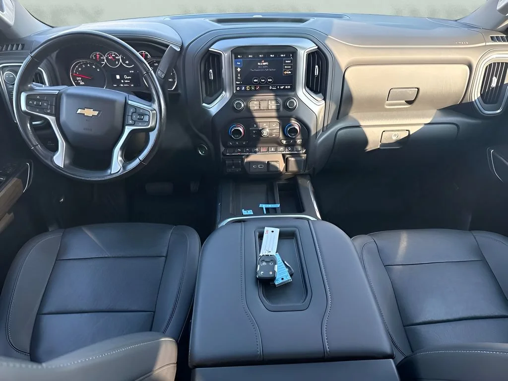 Used 2021 SUMMIT WHITE Chevrolet LTZ image 10