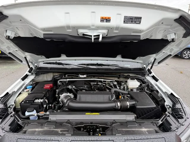 New 2026 Glacier White Nissan S image 27