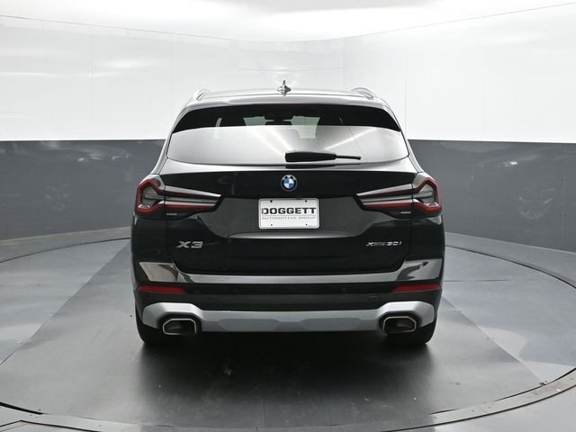 Used 2024 Black BMW xDrive30i image 5