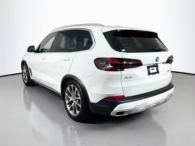 Used 2024 Alpine White BMW xDrive50e image 5