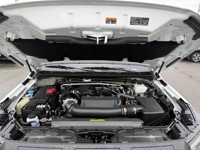 New 2026 Glacier White Nissan S image 27